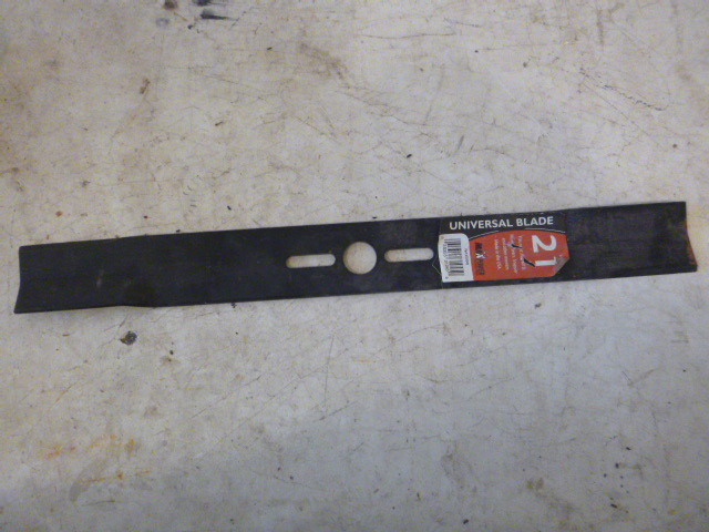 lot 152 image: Universal Lawn Mower Blade