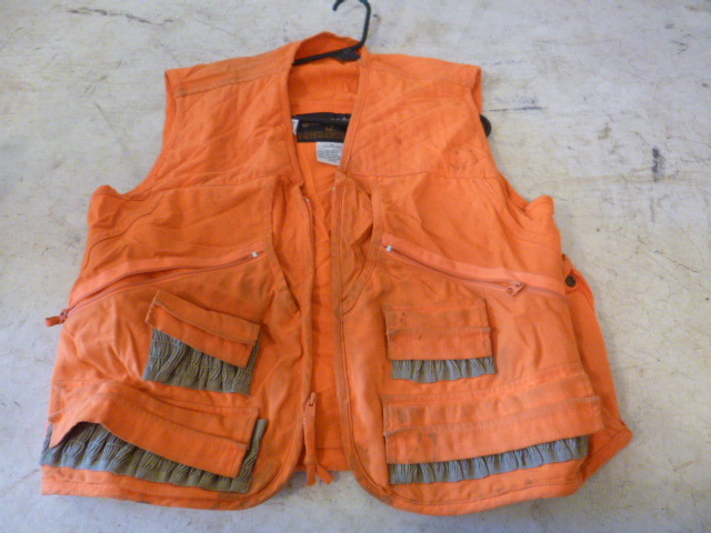 lot 156 image: Game Hide Blaze Orange Hunting Vest