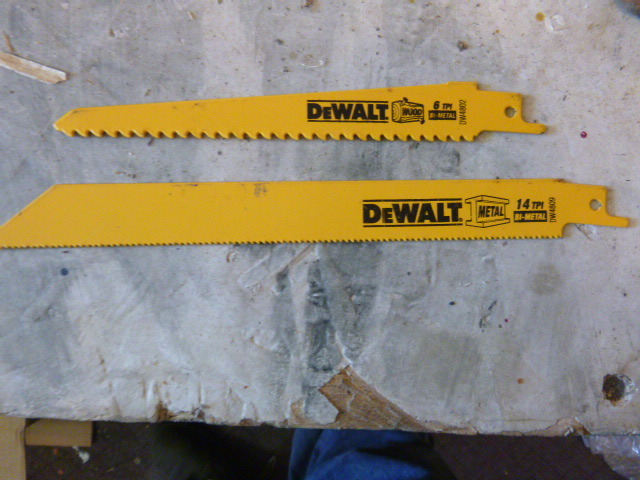 lot 170 image: 2 DeWalt Sawzall Blades
