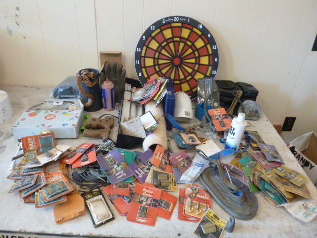 lot 180 image: Miscellaneous Garage Items