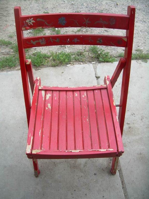 vintage wooden lawn chair