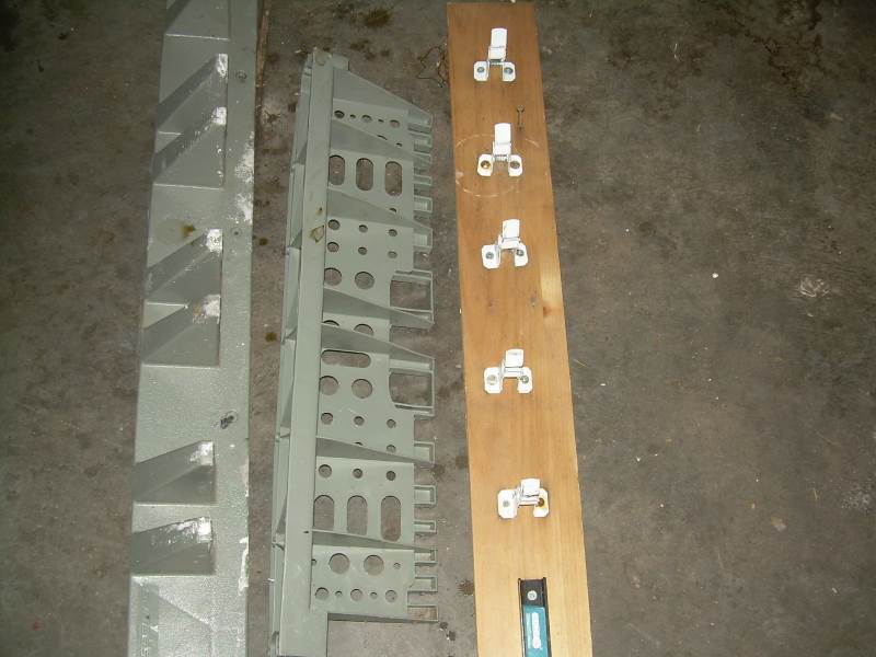 2 plastic and 1 metal racks