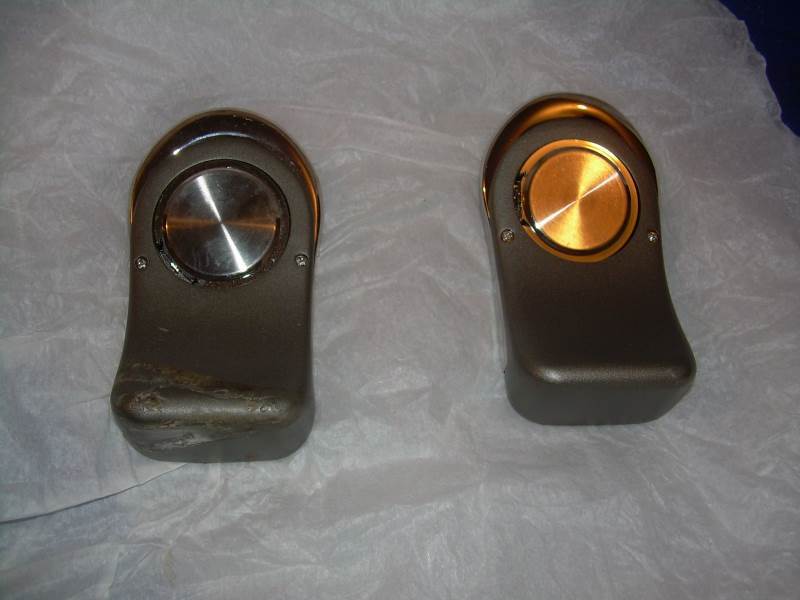 set of 2 small clocks. NEW and HEAVY