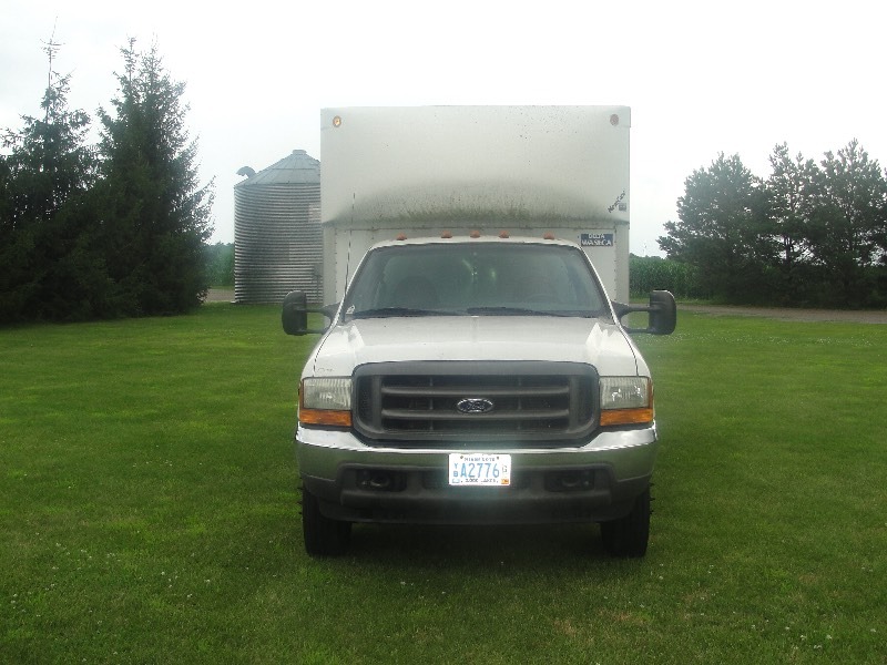 2001 Ford F-450 XL SD Van Body