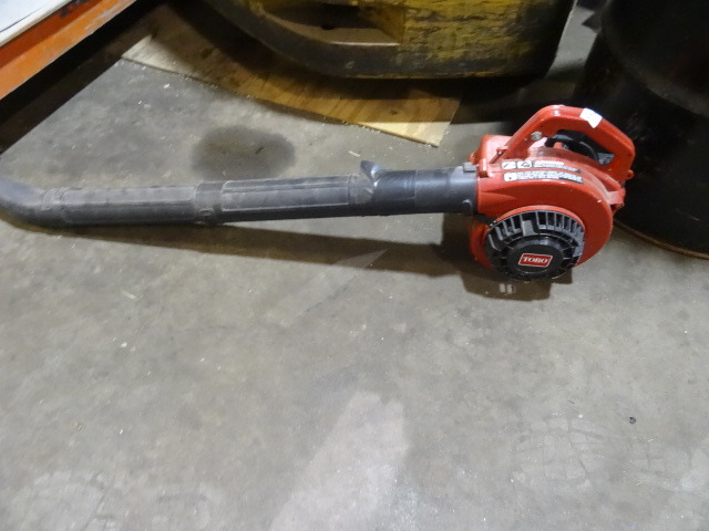 Leaf Blower