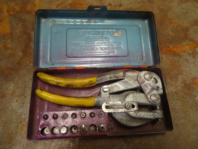 Punch Set