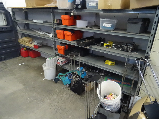 Shelving unit