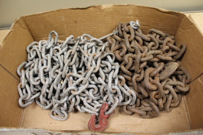 lot 61 image: Box of Chains