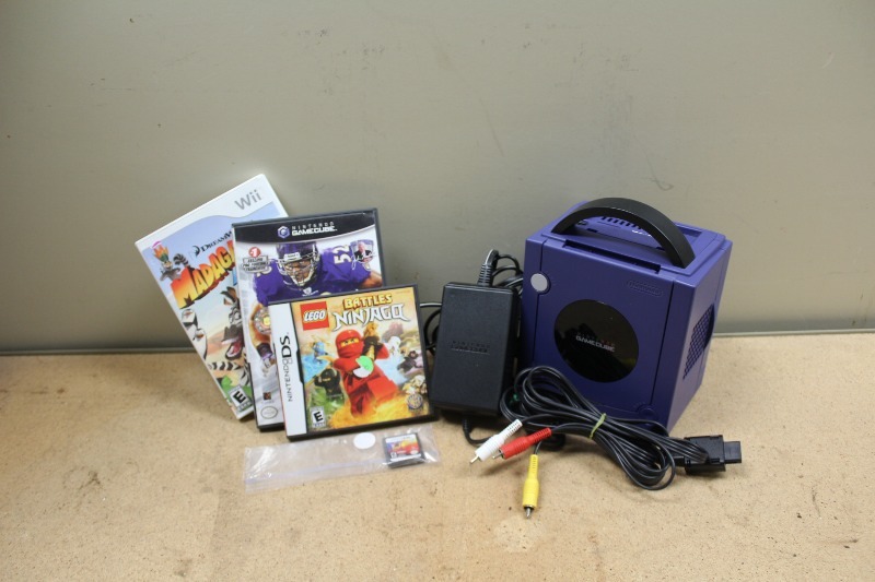 lot 58 image: Game Cube Lot
