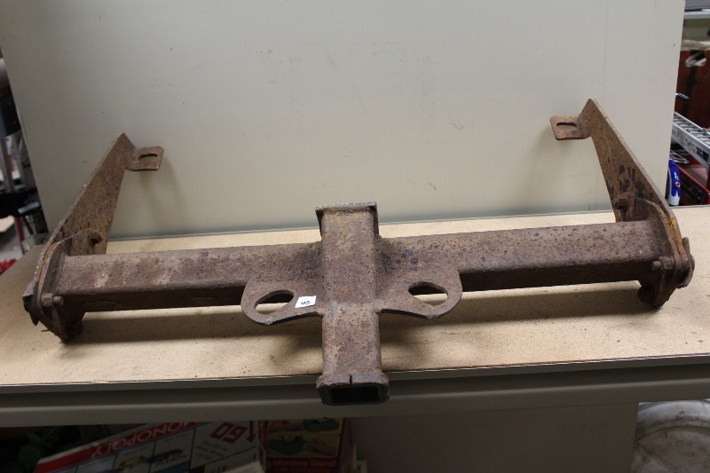 lot 63 image: Reciever Hitch