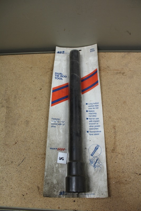 lot 65 image: Dual Tie Rod Tool