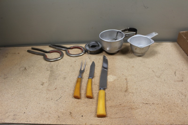 lot 67 image: Vintage Kitchenwares