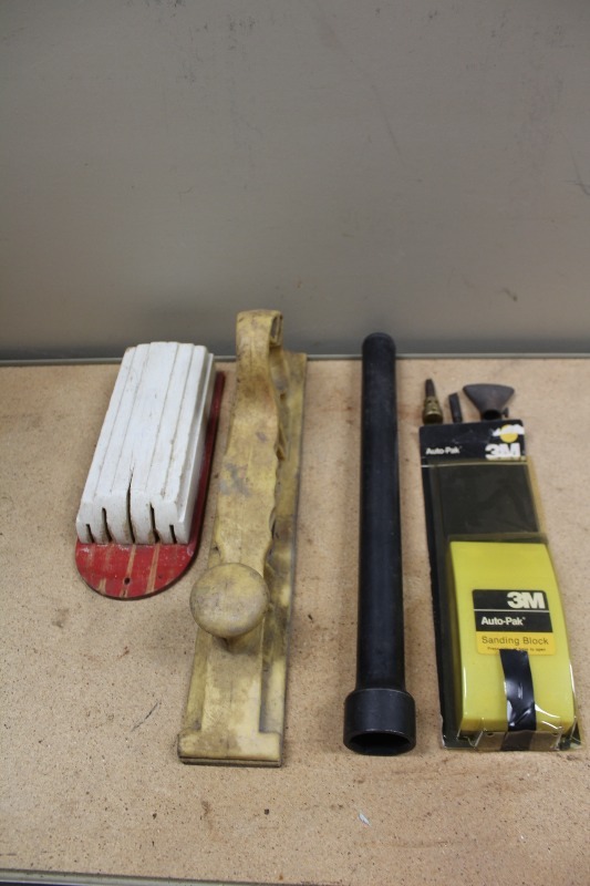 lot 70 image: Tool Assortment