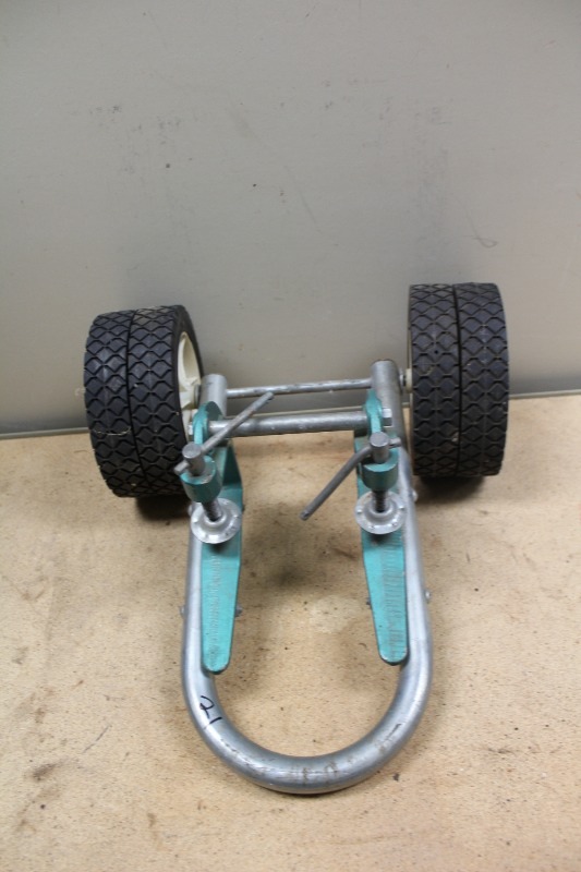 lot 21 image: Boat Mover