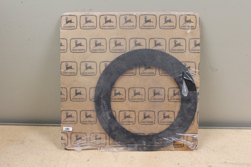 lot 100 image: John Deere Clutch Disk 1-R90215