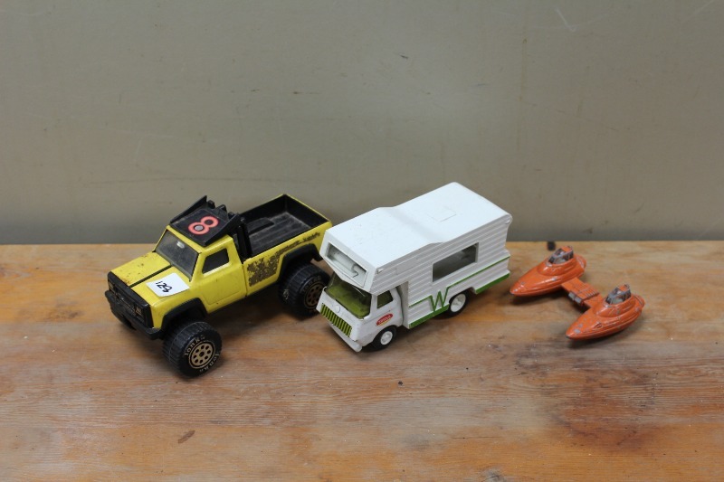 lot 128 image: Tonka and Star Wars Toys