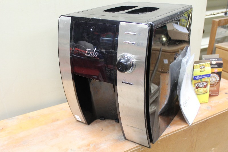lot 141 image: Eslo Drink Maker