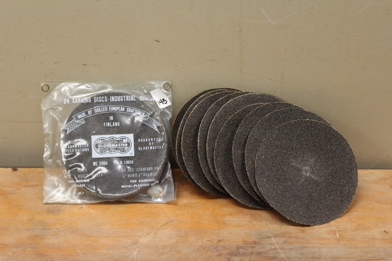 lot 143 image: Sanding Discs