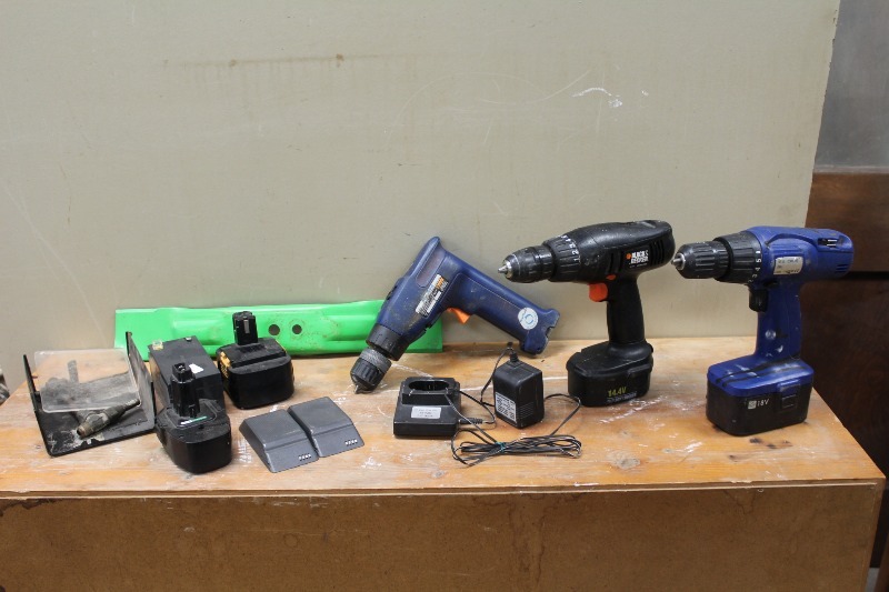 lot 154 image: Drills
