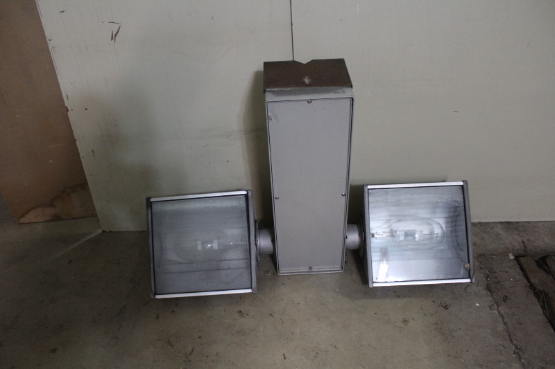 lot 230 image: Commercial Parking Lot Light  Yard Light