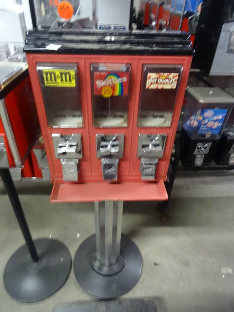 Triple play vending machine