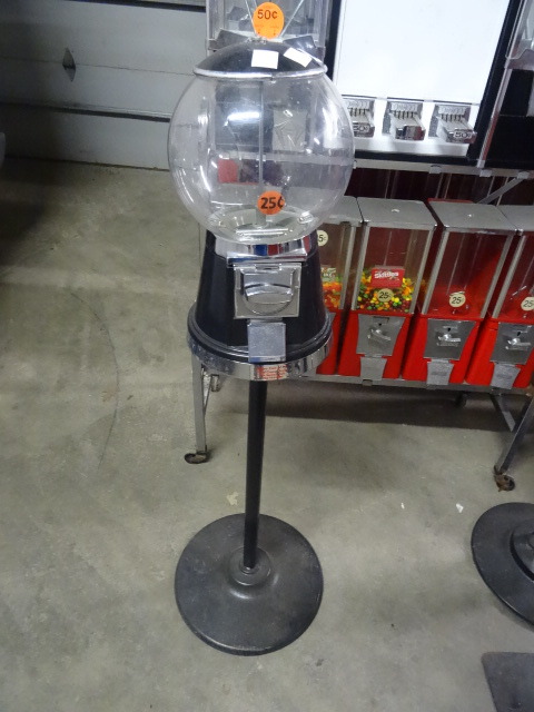 Gumball machine