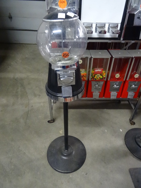 Gumball machine