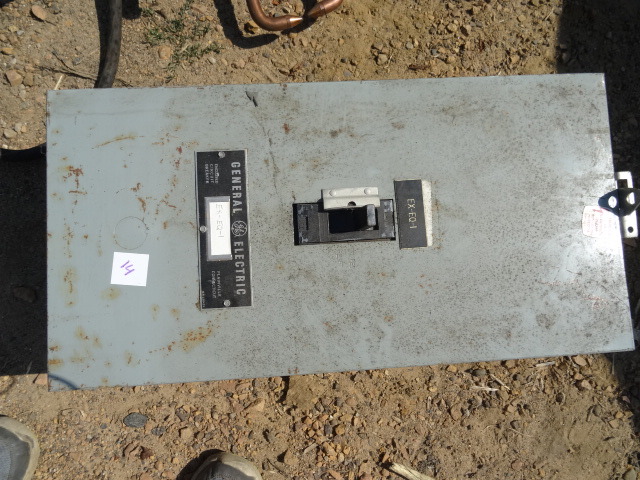 Enclosed Circuit Breaker