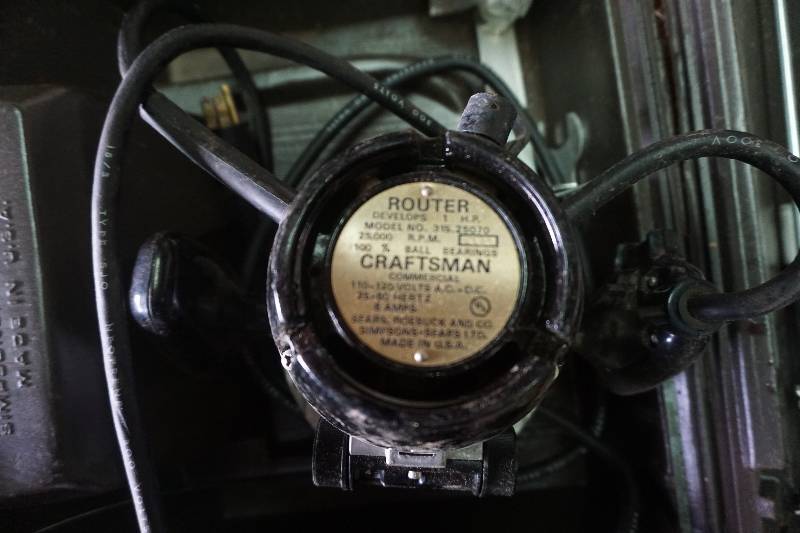 lot 9 image: Sears Craftsman Model 315.25070 Commercial Router and Case