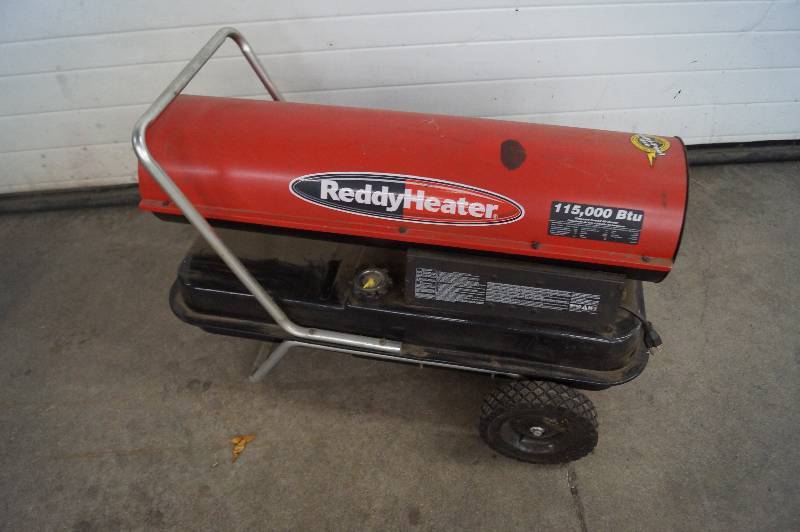 lot 1 image: Space Heater