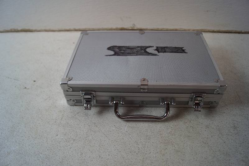 lot 3 image: Poker Set