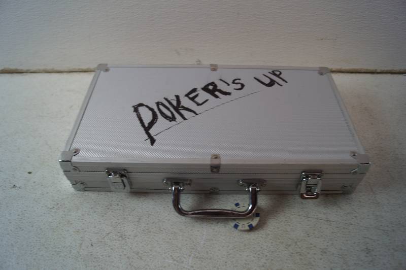lot 5 image: Poker Set