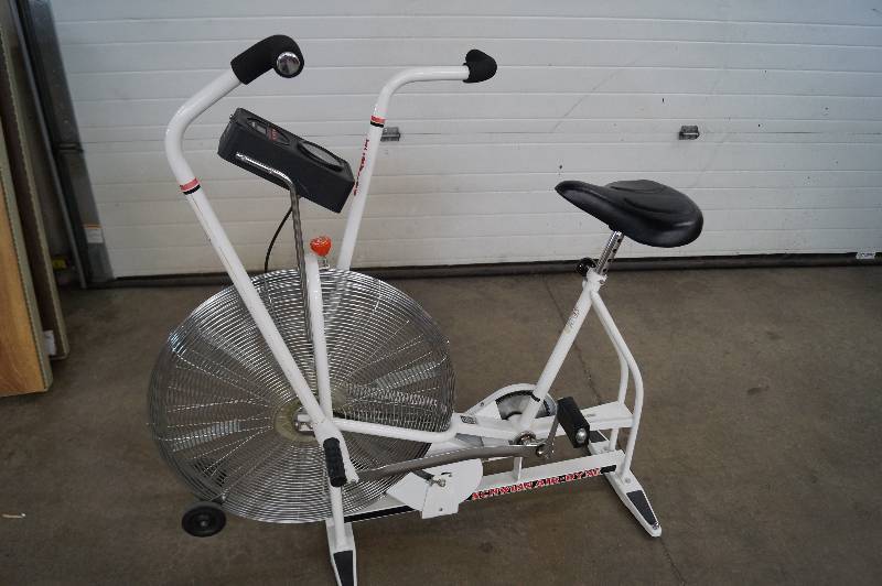 lot 7 image: Air Dyne Bike