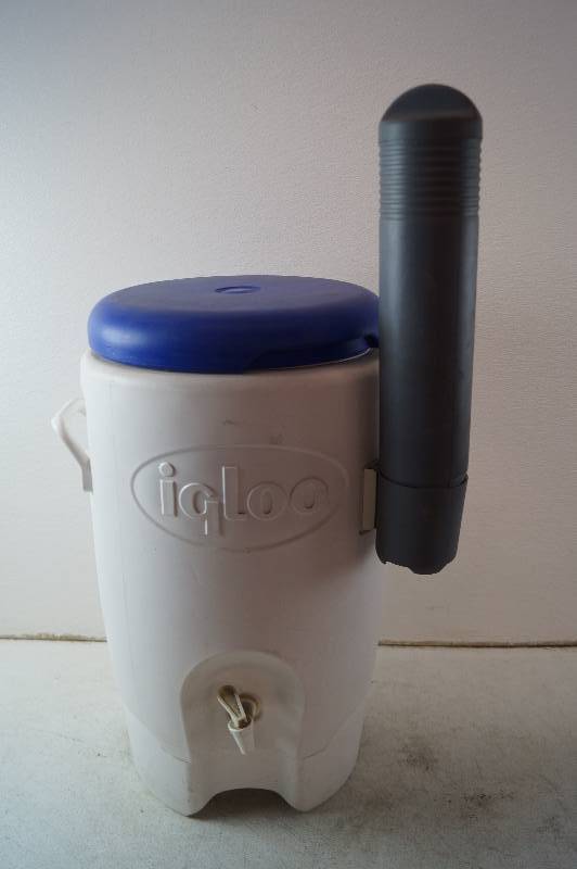 lot 20 image: Water Cooler