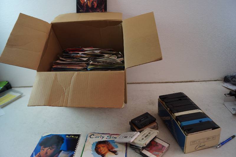 lot 25 image: Vintage Media Music