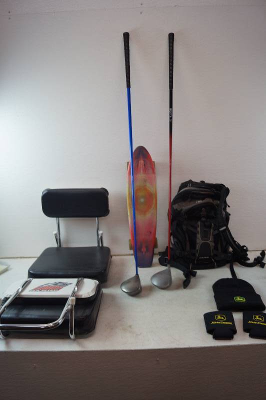 lot 29 image: Sports Items