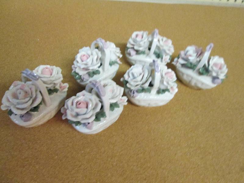 lot of 6 glass white rose in white ...