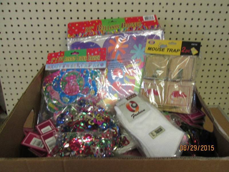 bloom banners, star garland, star w...