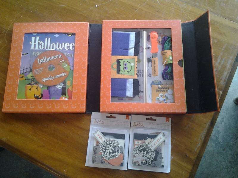 Halloween Craft Set & 2-Pkgs Embellishments