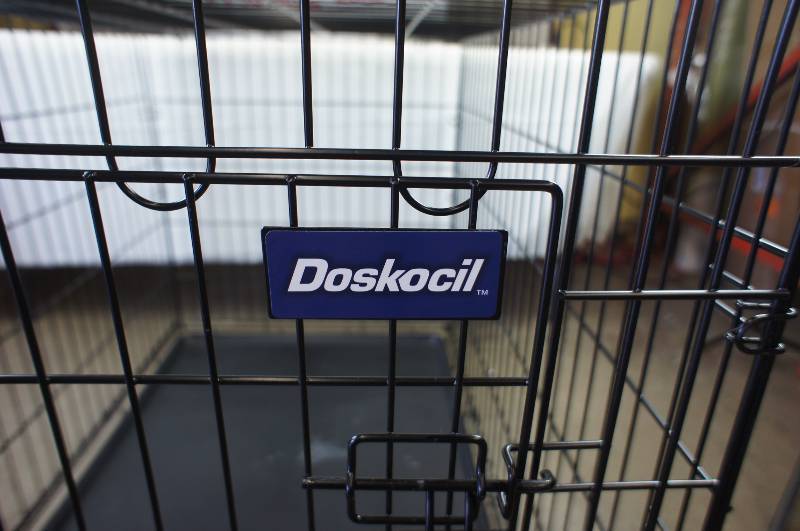 lot 90 image: Doskocil Wire Pet Kennel Cage - 70-90 lbs