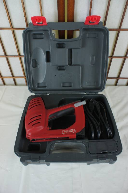 lot 96 image: Arrow Pro Electrical Staple Gun with Carrying Case