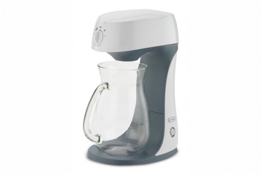 lot 71 image: West Bend Kitchen Appliances Iced Tea Maker