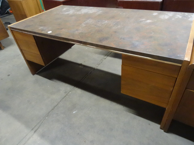 Office Desk