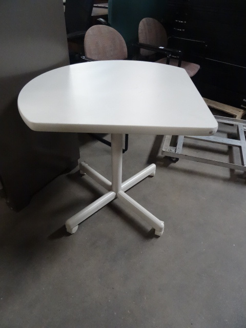 Tear Drop Table on Wheels 32 X 29