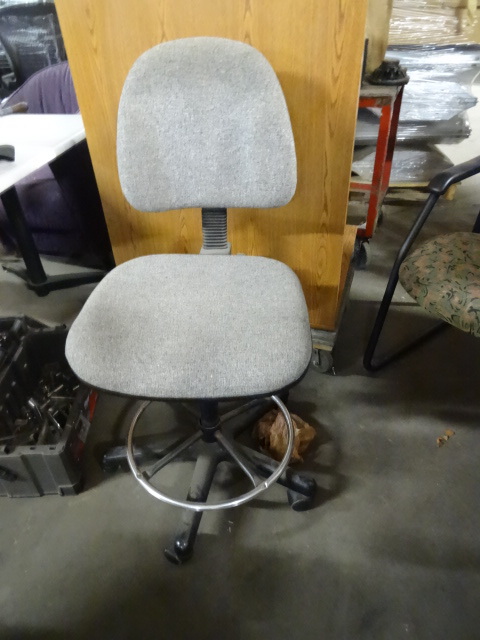 Adjustable Height Stool on Wheels