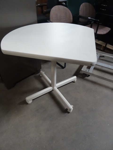 Tear Drop Table on Wheels 32 X 29
