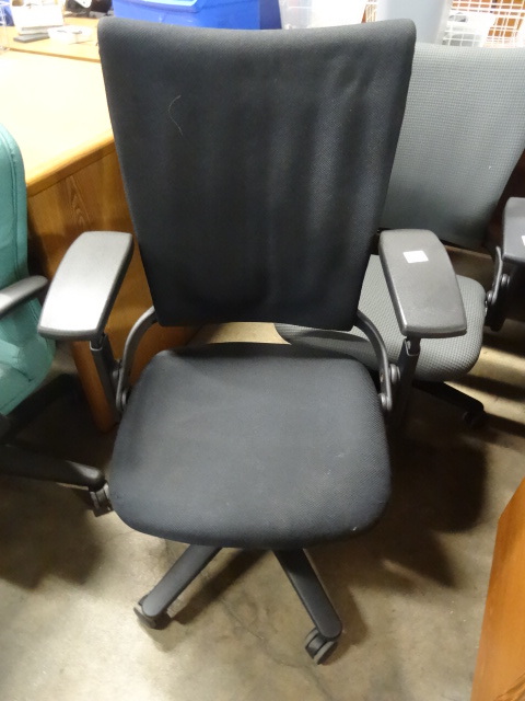 Office Chairs On Wheels
