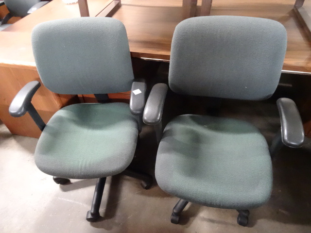 2 Matching Office Chairs On Wheels