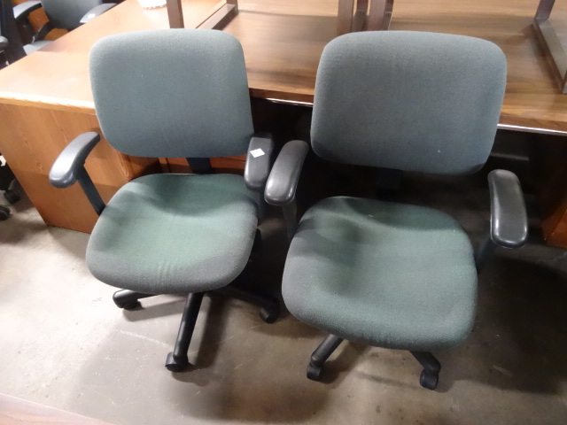 2 Matching Office Chairs On Wheels