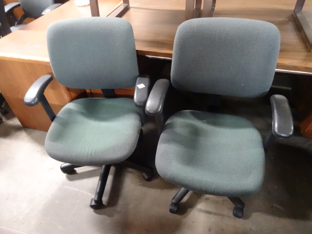 2 Matching Office Chairs On Wheels